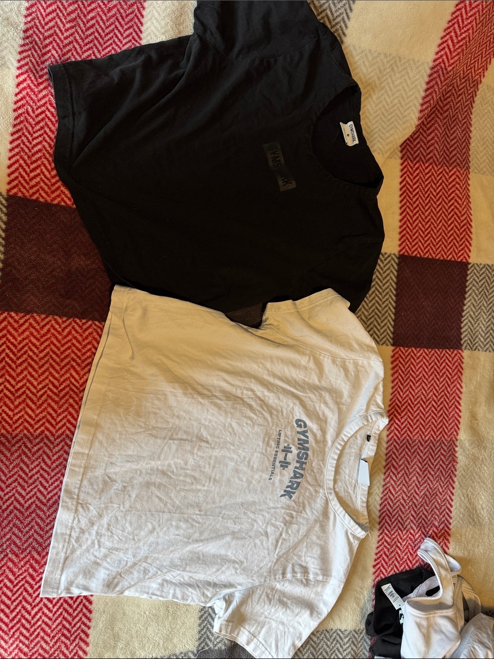 Gymshark women crop top White and black T-Shirt